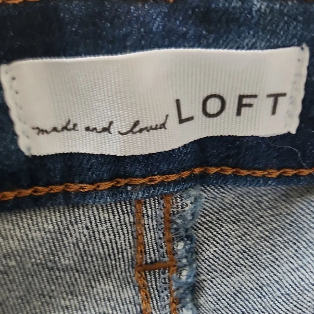 LOFT Slim Pockets Jeans - Picture 3 of 5